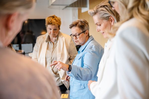 Gemeinsame Teambesprechung bei Kless+